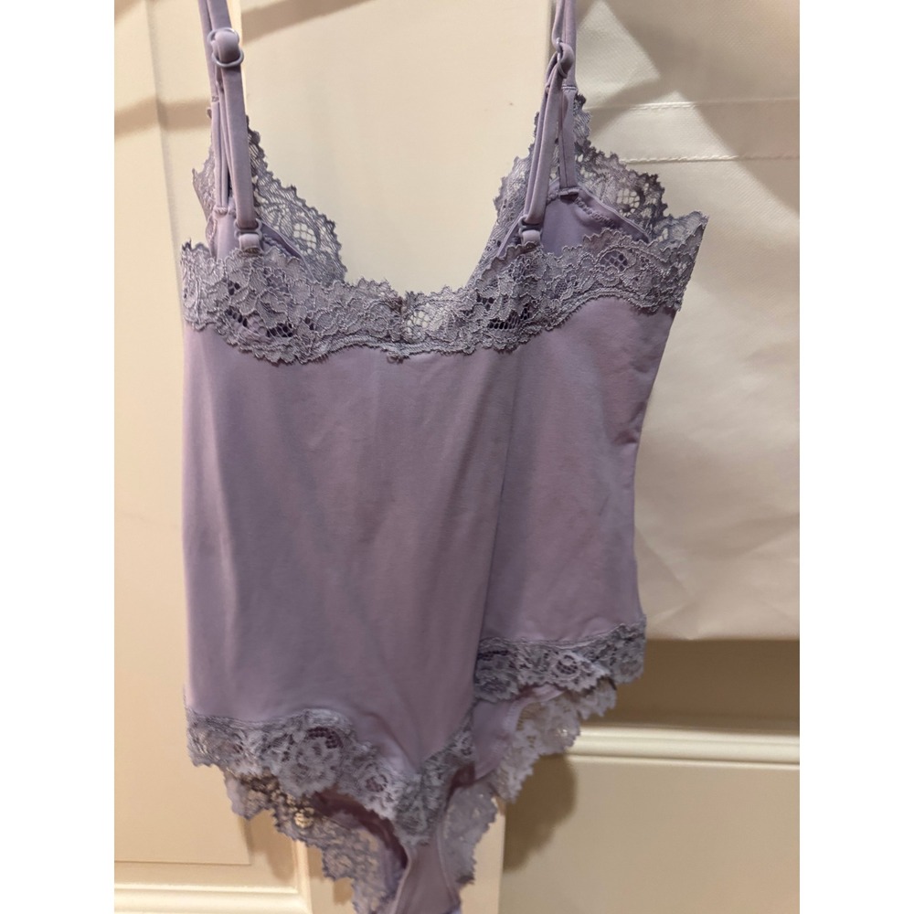 SKIMS Fits Everybody Lace Cami Bodysuit XS Light Purple - Picture 5 of 5